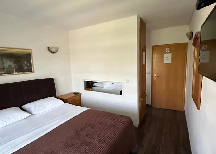 Prenociste Samir * Gradačac